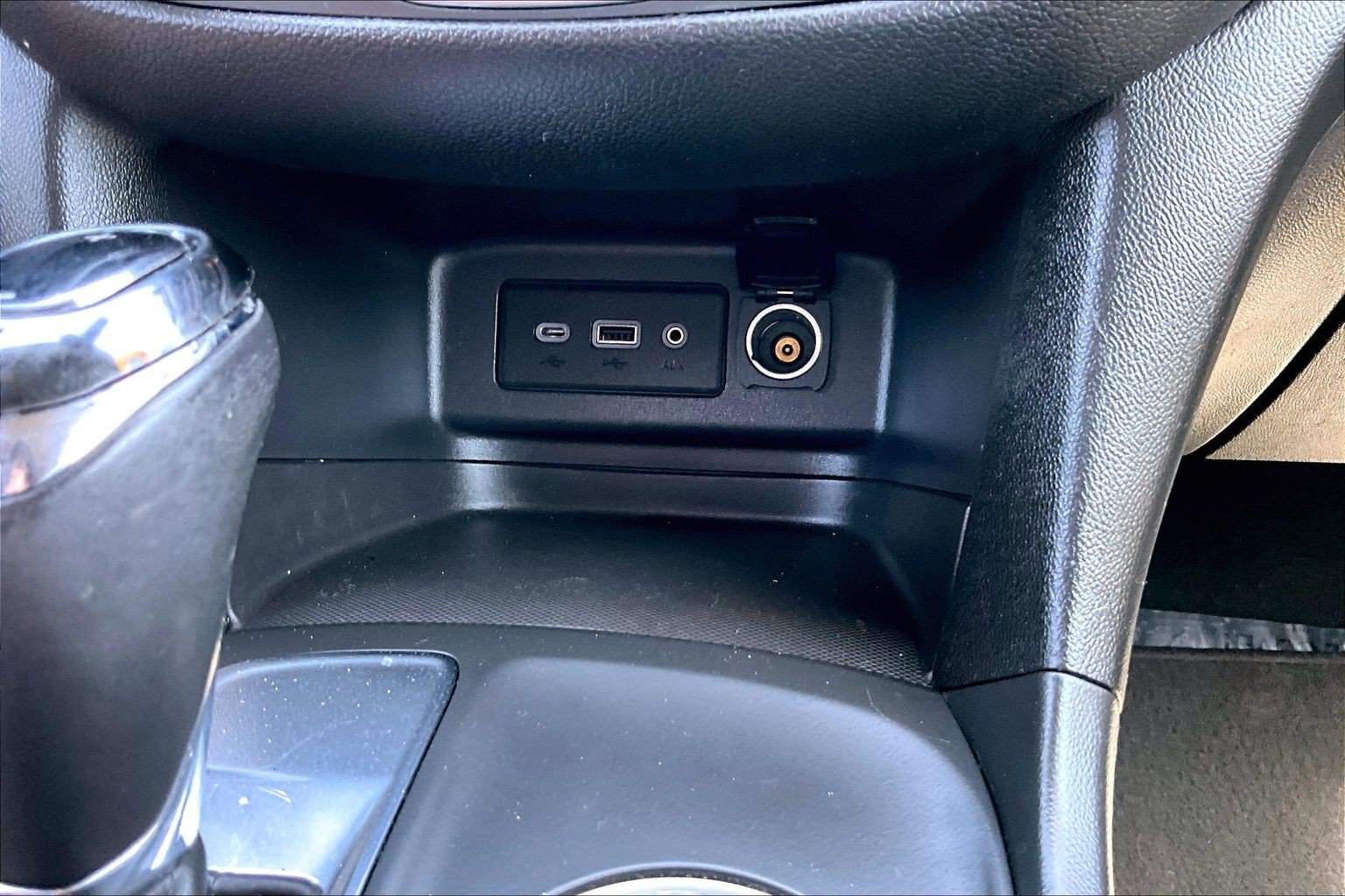 Used 2019 Chevrolet Equinox LT FWD image 23