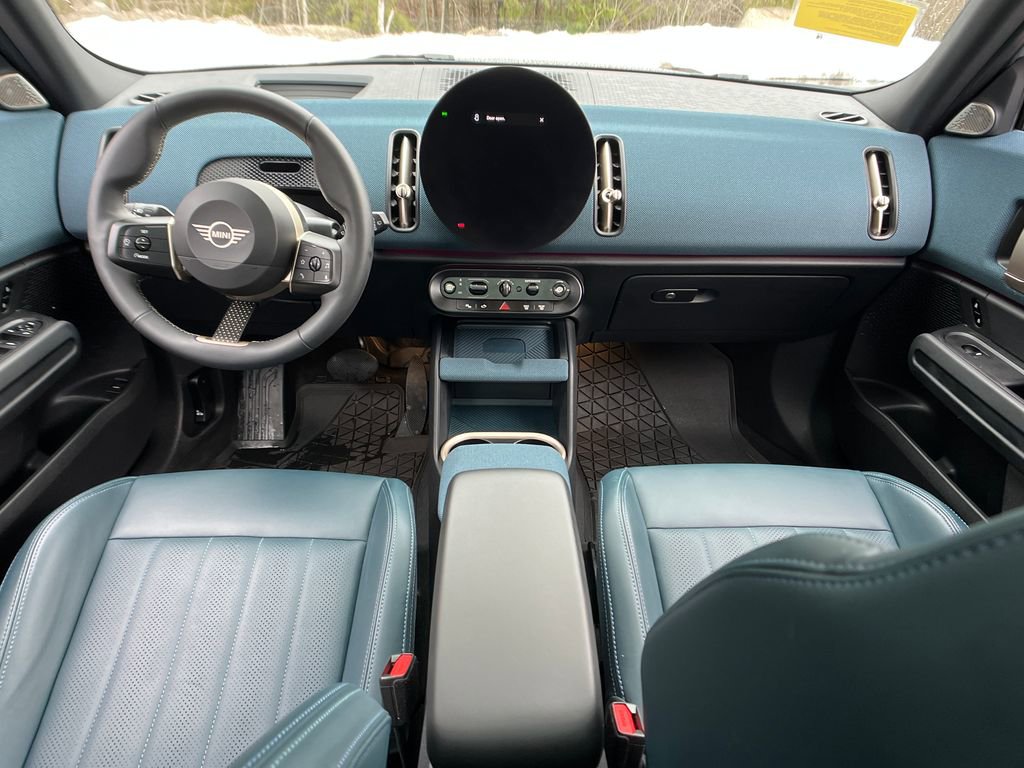 Used 2025 MINI Cooper Countryman S w/ Comfort Package Max image 13