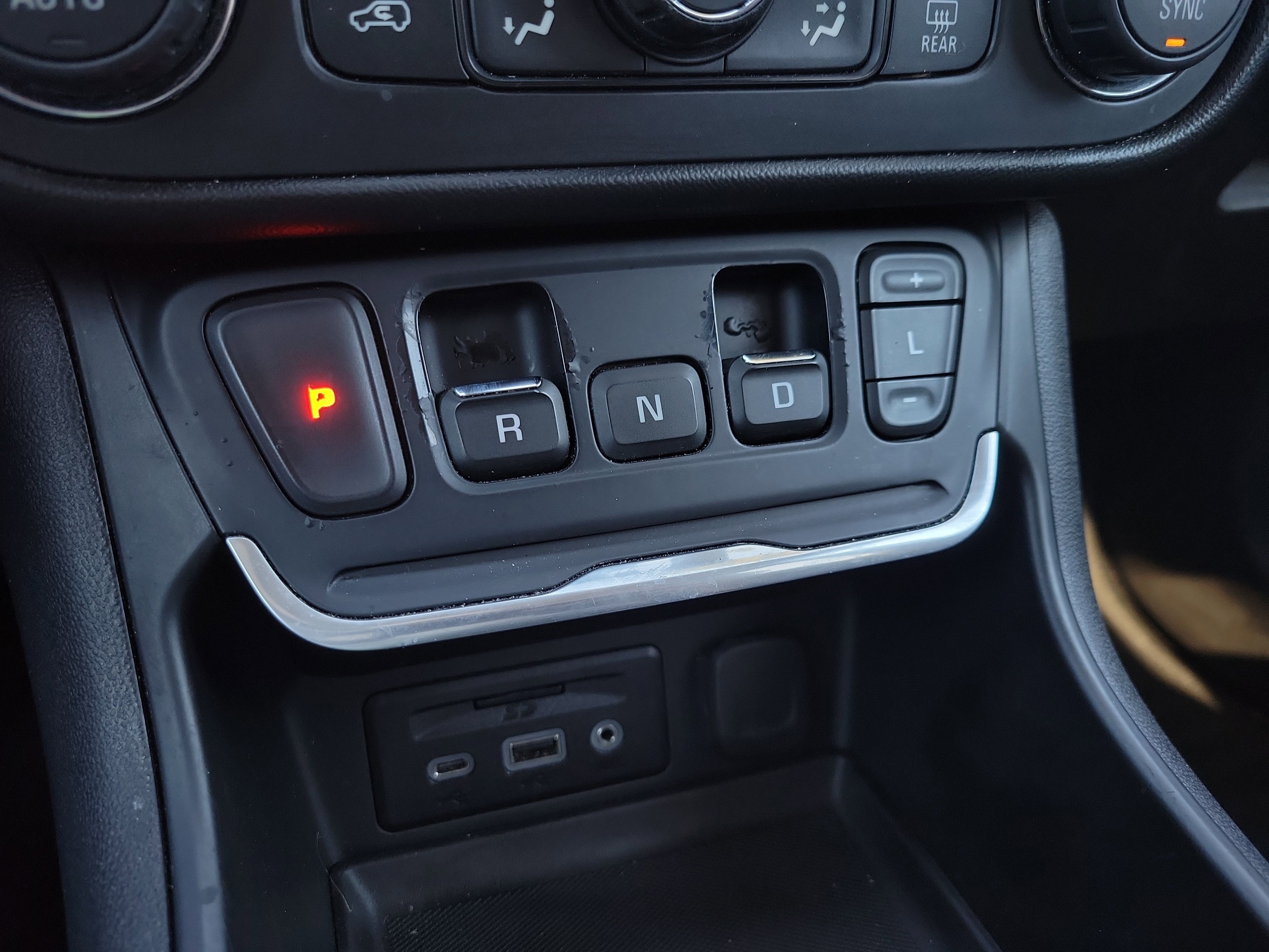 Used 2019 GMC Terrain SLE w/ Driver Convenience Package AWD/4WD image 29