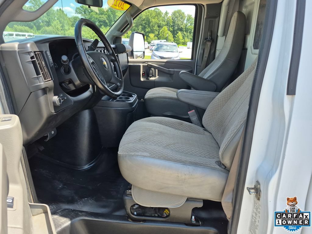 Used 2021 Chevrolet Express 3500 w/ Power Convenience Package RWD image 9