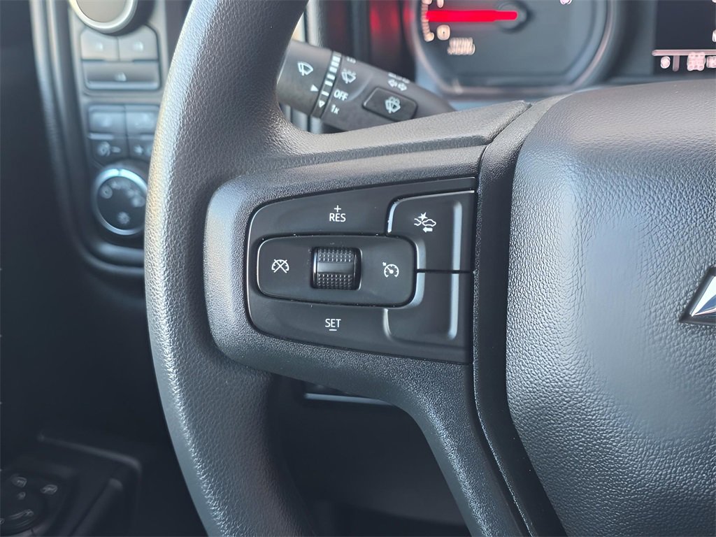 Used 2025 Chevrolet Silverado 2500 Custom w/ Custom Value Package image 21