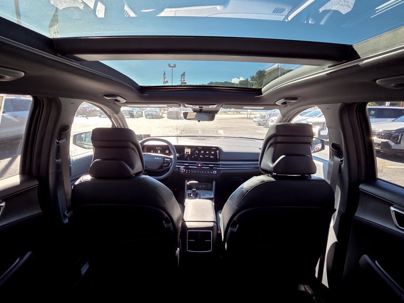 New 2026 Kia Sportage X-Line w/ X-Line Premium Package AWD/4WD image 11
