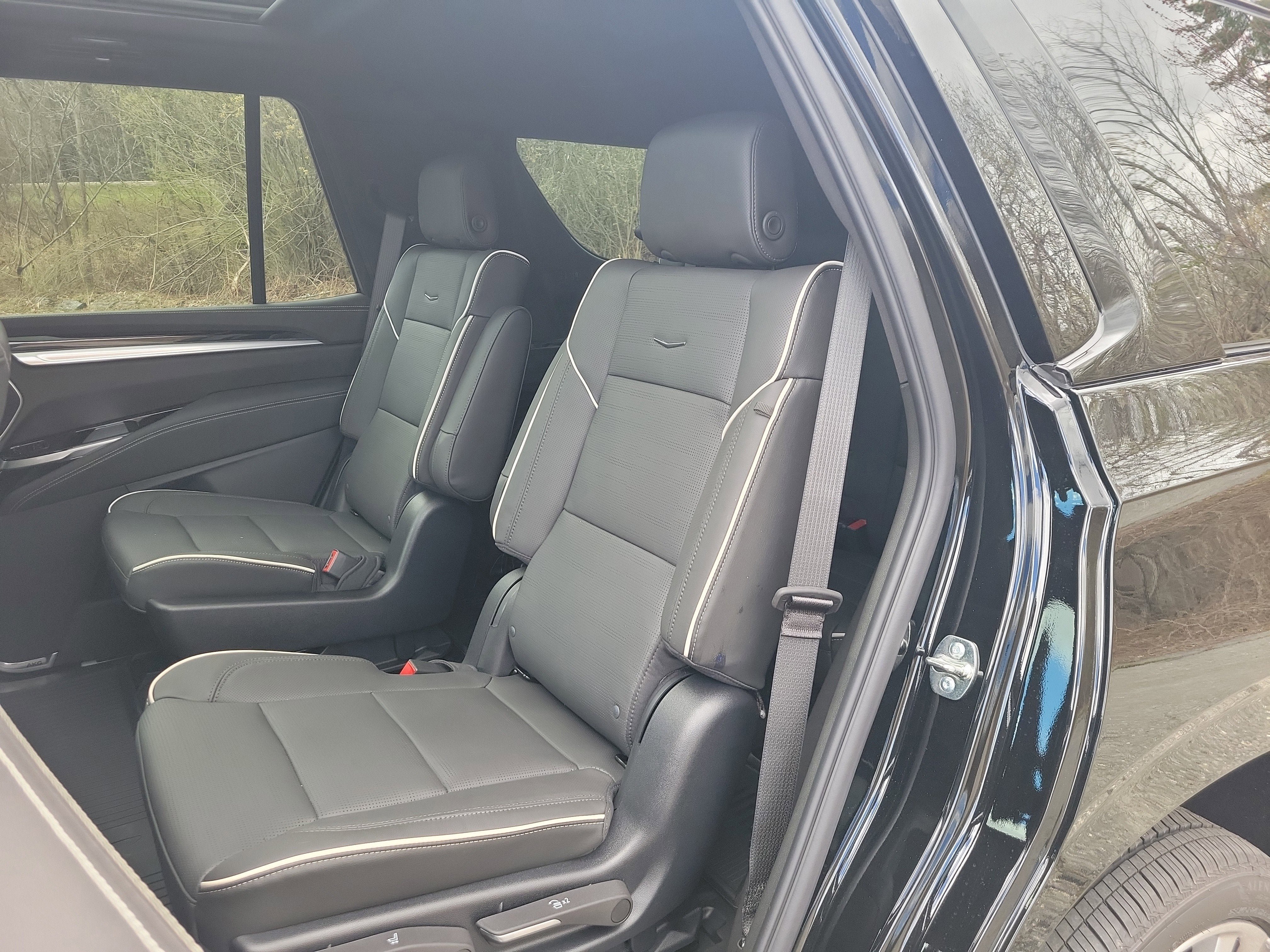 New 2026 Cadillac Escalade Sport w/ Touring Package AWD/4WD image 28