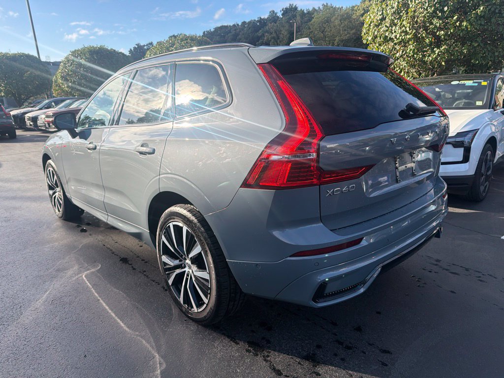 Used 2024 Volvo XC60 B5 Plus w/ Climate Package AWD/4WD image 2