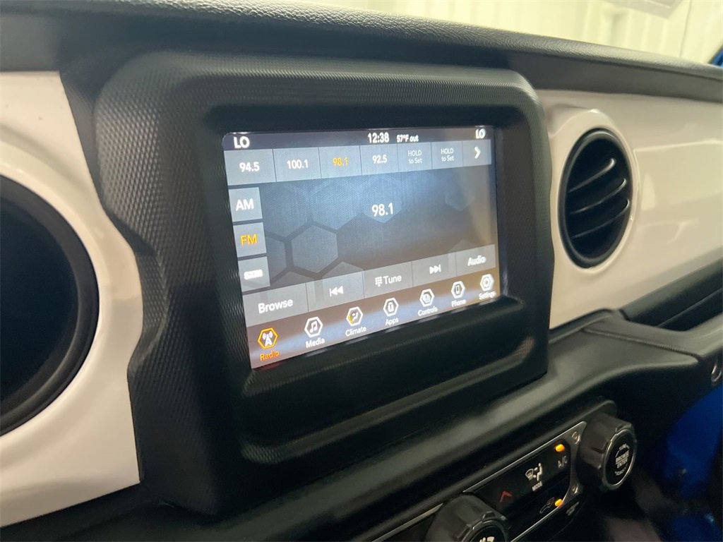 Used 2021 Jeep Wrangler Unlimited Islander image 13