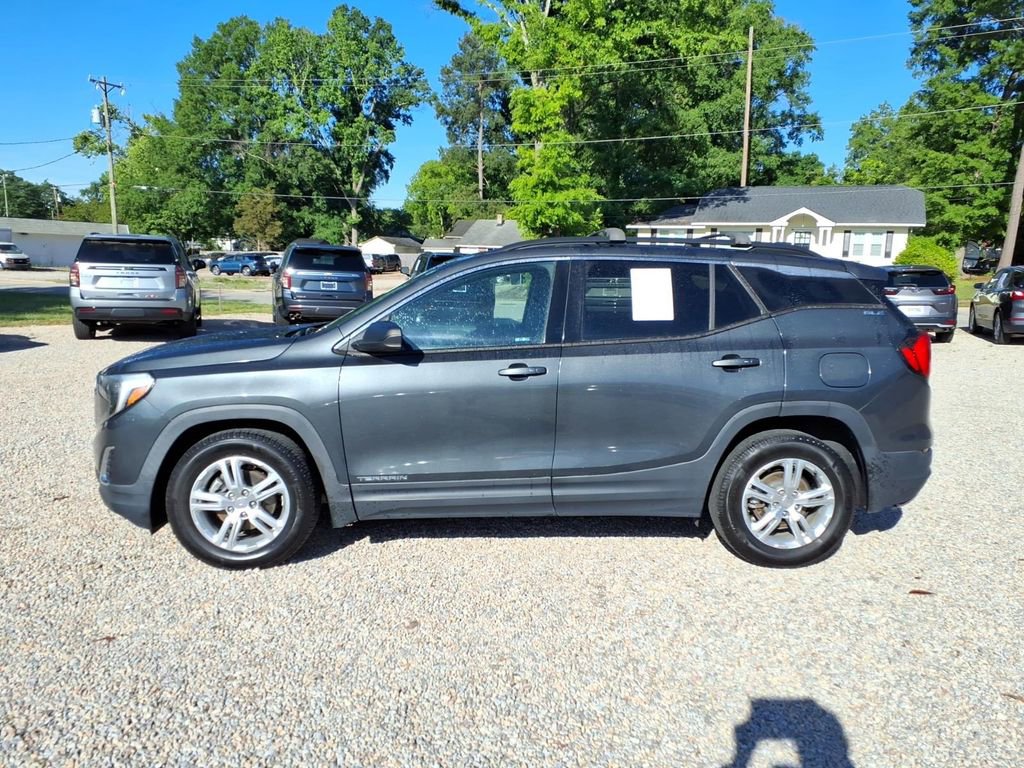 Used 2018 GMC Terrain SLE w/ Driver Convenience Package FWD image 4