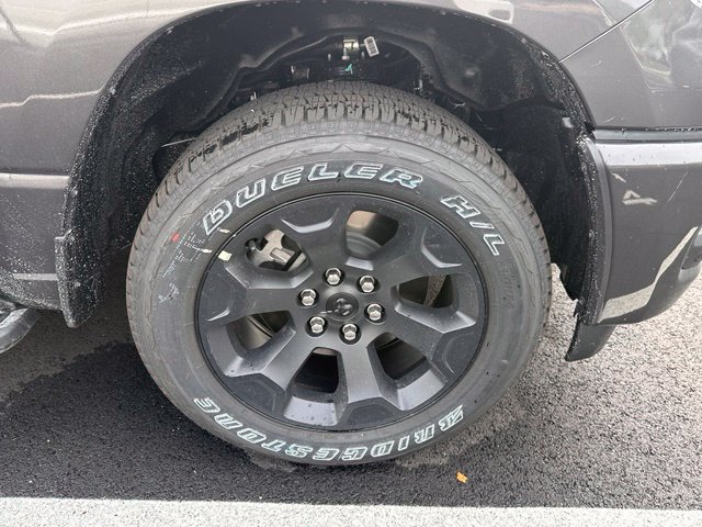 New 2026 RAM 1500 Express AWD/4WD image 11