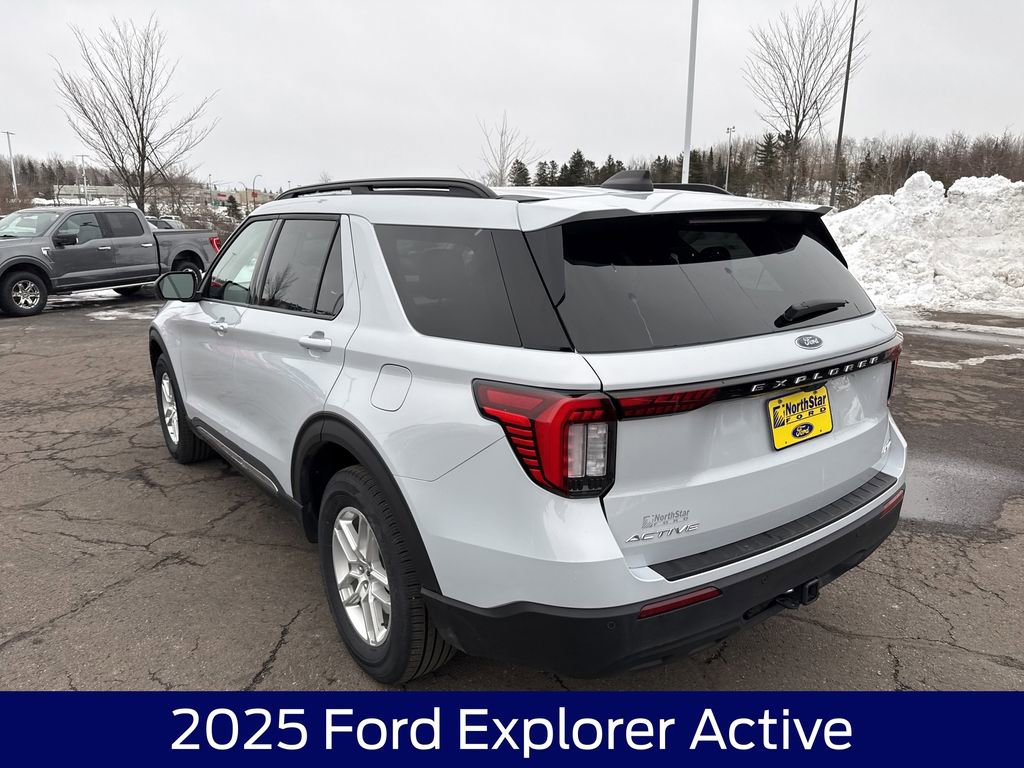 Used 2025 Ford Explorer Active image 9