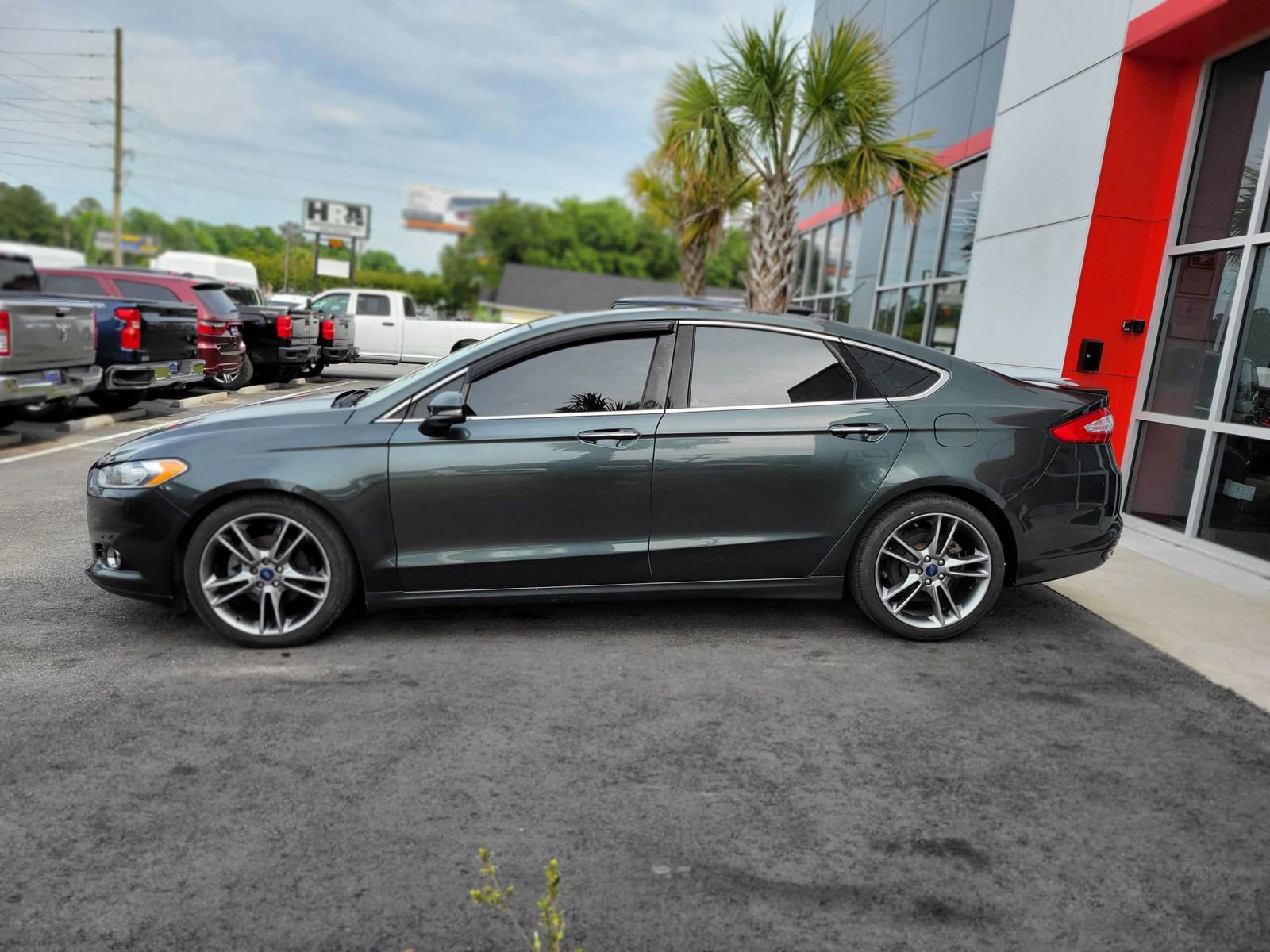 Used 2015 Ford Fusion Titanium FWD image 8