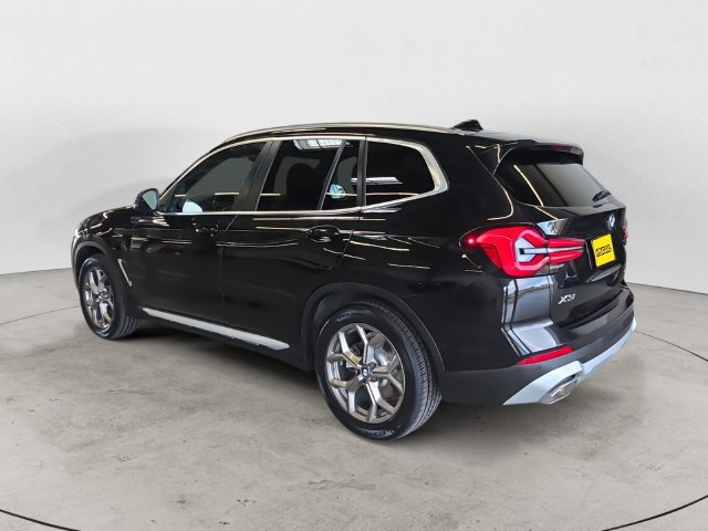 Used 2023 BMW X3 xDrive30i w/ Premium Package w/ZPA AWD/4WD image 7