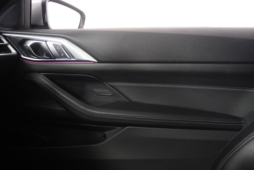 Used 2025 BMW 430i Convertible RWD image 22