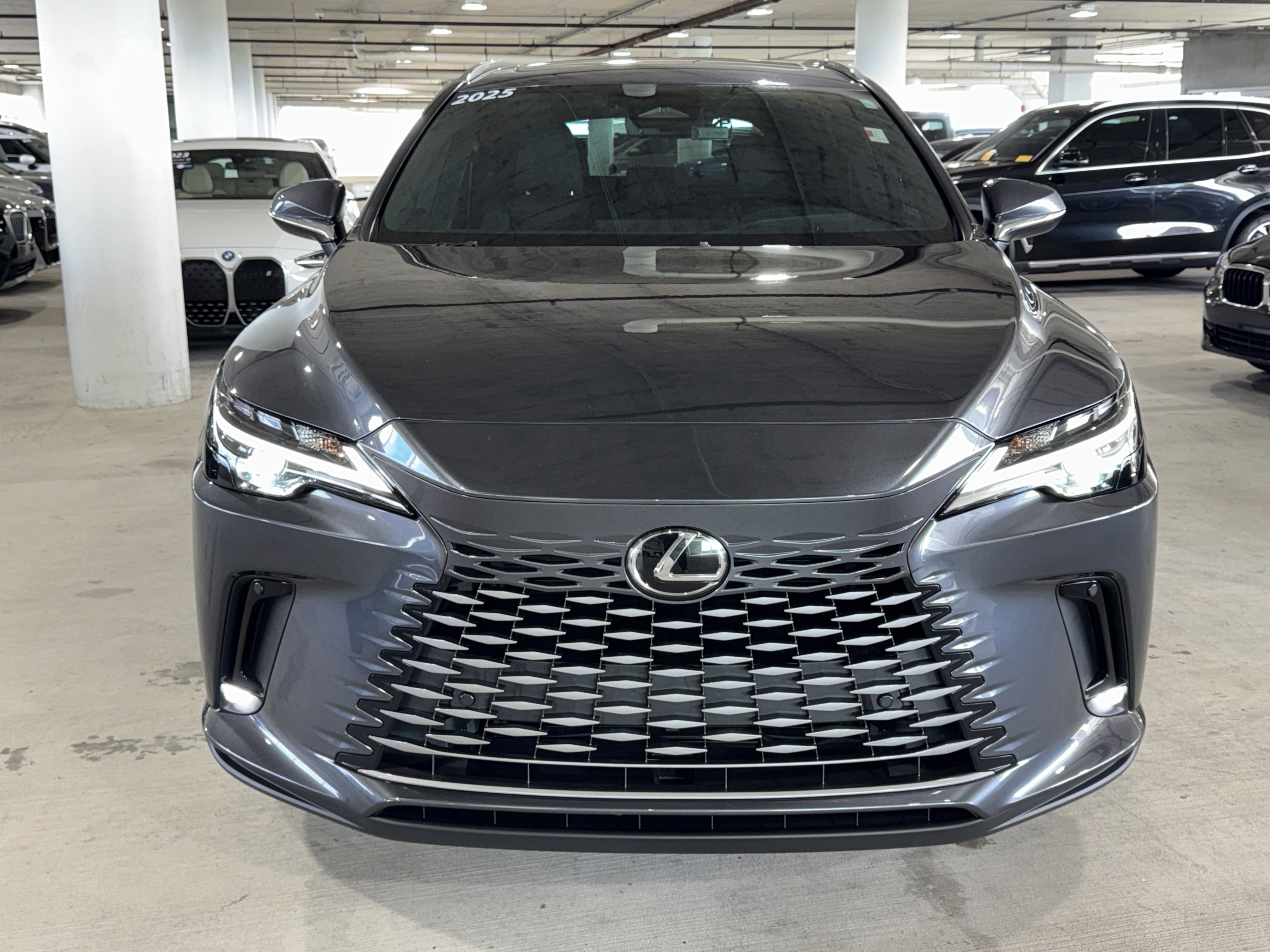 Used 2025 Lexus RX 350h w/ Accessory Package (Z1) AWD/4WD image 3