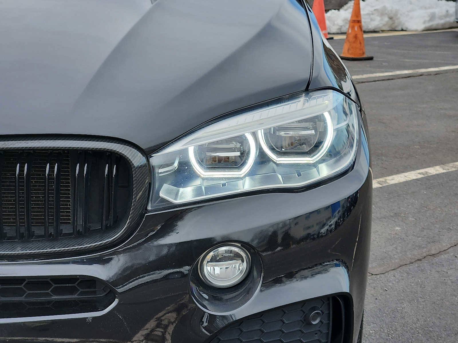 Used 2018 BMW X5 xDrive50i w/ M Sport Package image 9