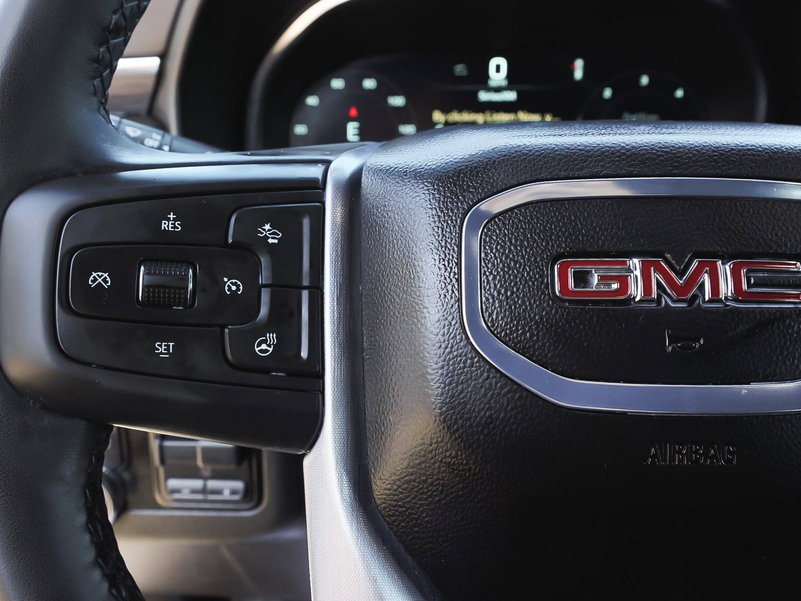 Used 2024 GMC Yukon SLT w/ SLT Luxury Package AWD/4WD image 19