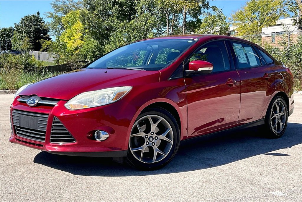 Used 2013 Ford Focus SE FWD image 2