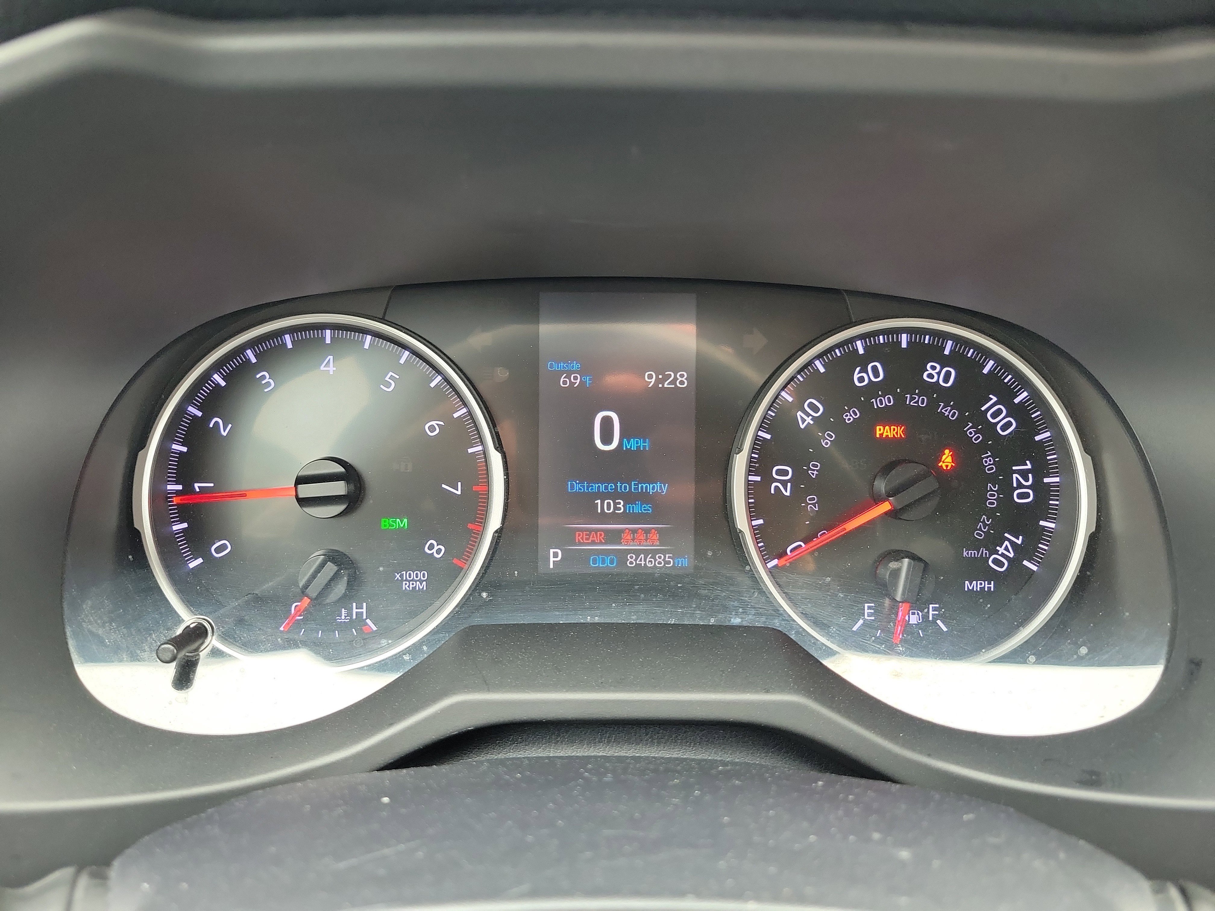 Used 2019 Toyota RAV4 XLE Premium image 27