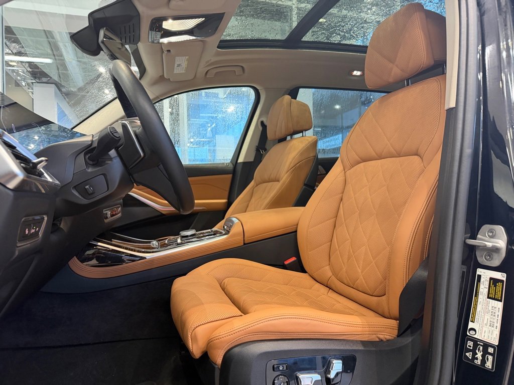 Used 2026 BMW X7 xDrive40i image 54