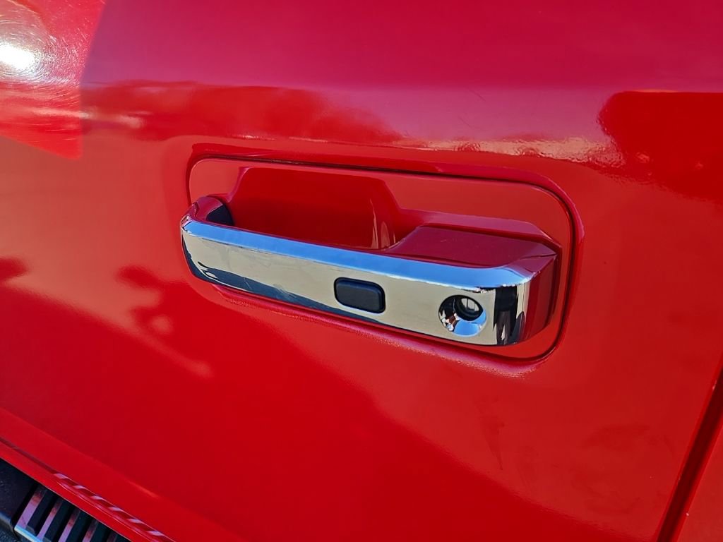 Used 2020 Ford F150 Lariat image 10