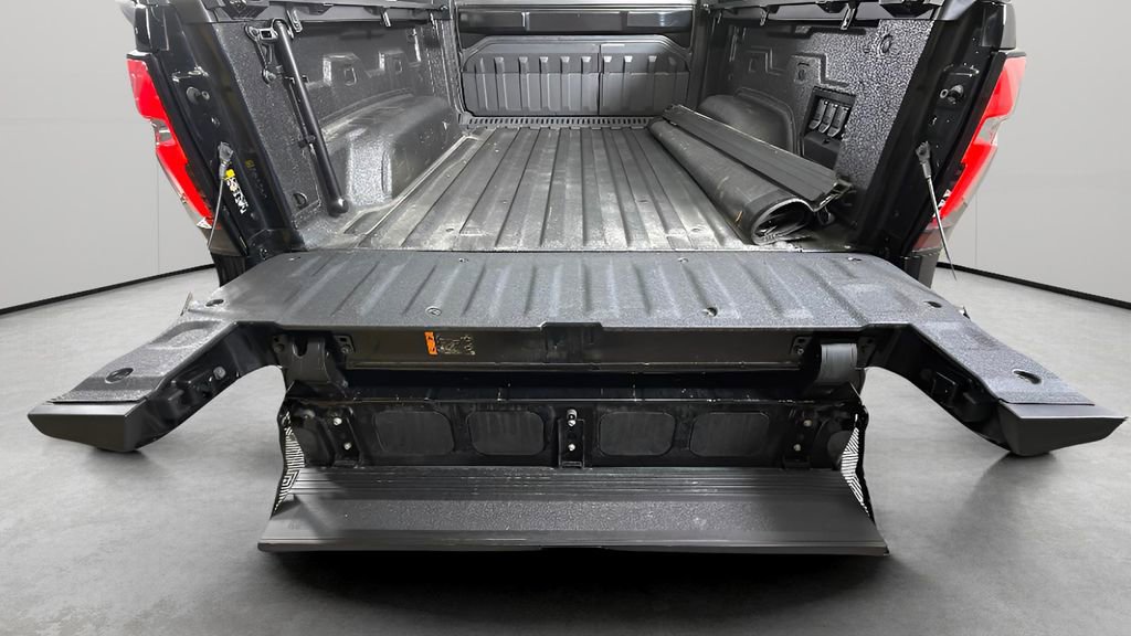 Certified 2024 Chevrolet Silverado EV RST image 33