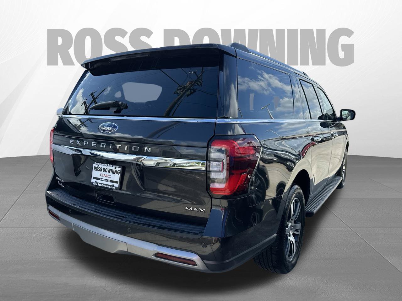 Used 2024 Ford Expedition Max Limited RWD image 4