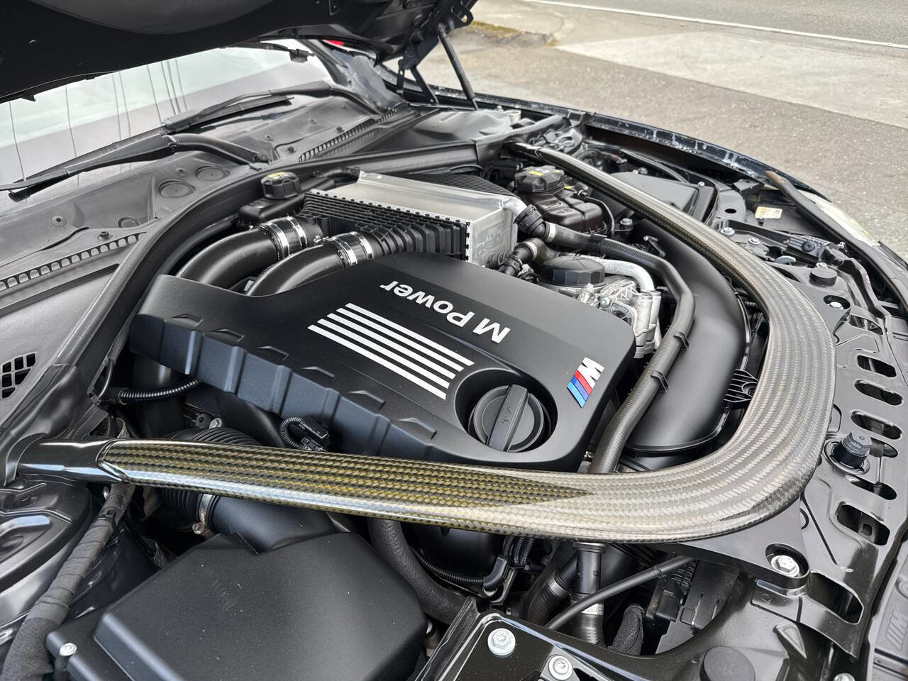 Used 2016 BMW M4 Convertible RWD image 15