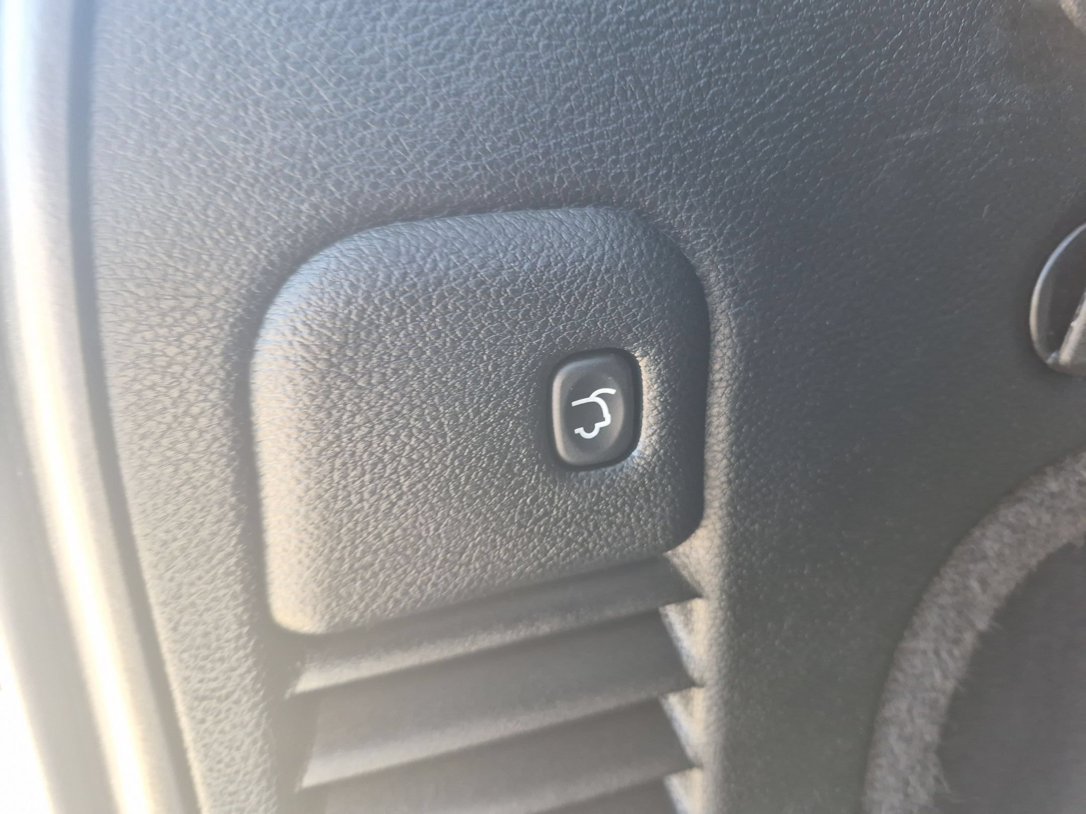 Used 2019 Jeep Grand Cherokee High Altitude AWD/4WD image 29