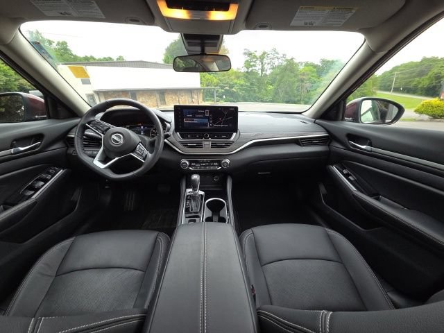 Used 2025 Nissan Altima 2.5 SL FWD image 30
