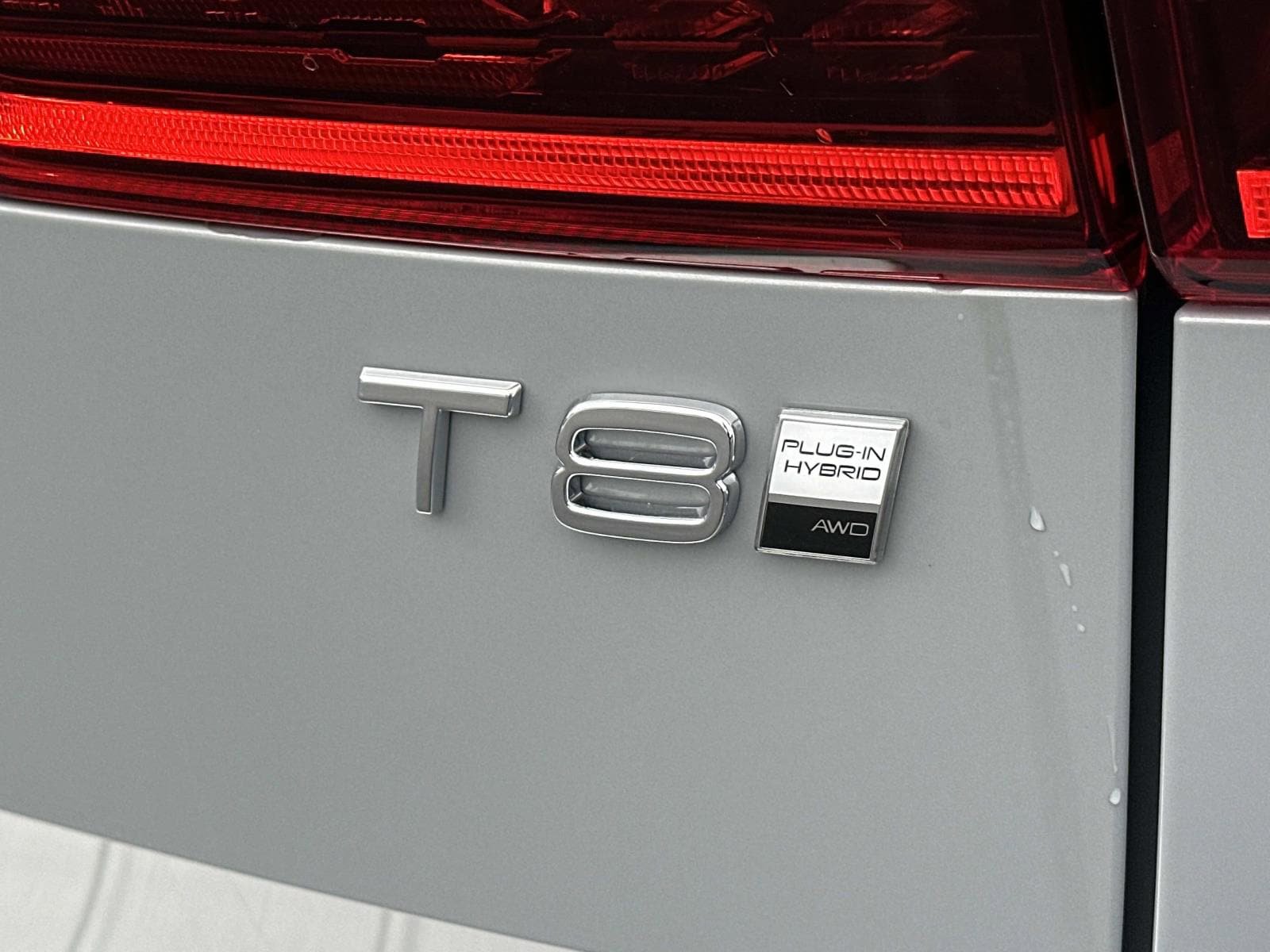 New 2026 Volvo XC60 T8 Ultra w/ Protection Package Premier AWD/4WD image 23