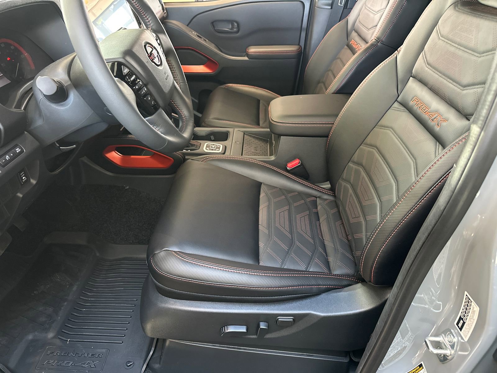 New 2026 Nissan Frontier PRO-4X w/ Pro Premium Package image 9