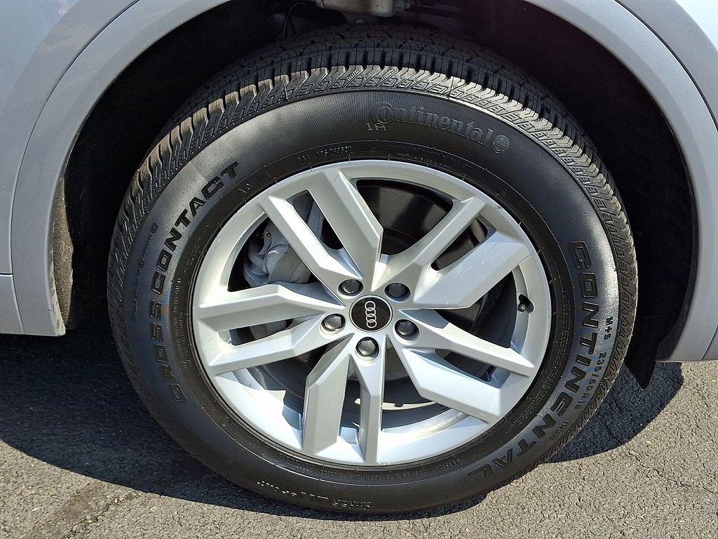 Certified 2023 Audi Q5 2.0T Premium w/ Convenience Package AWD/4WD image 14