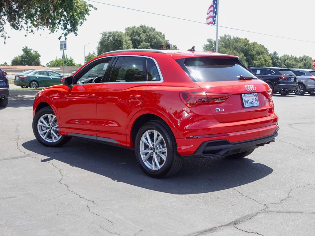 Used 2025 Audi Q3 2.0T Premium Plus w/ Premium Plus Package AWD/4WD image 9