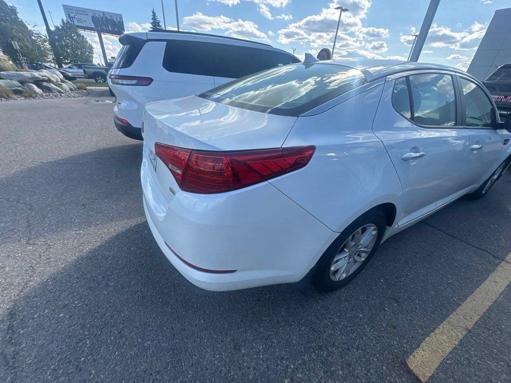 Used 2013 Kia Optima LX FWD image 3
