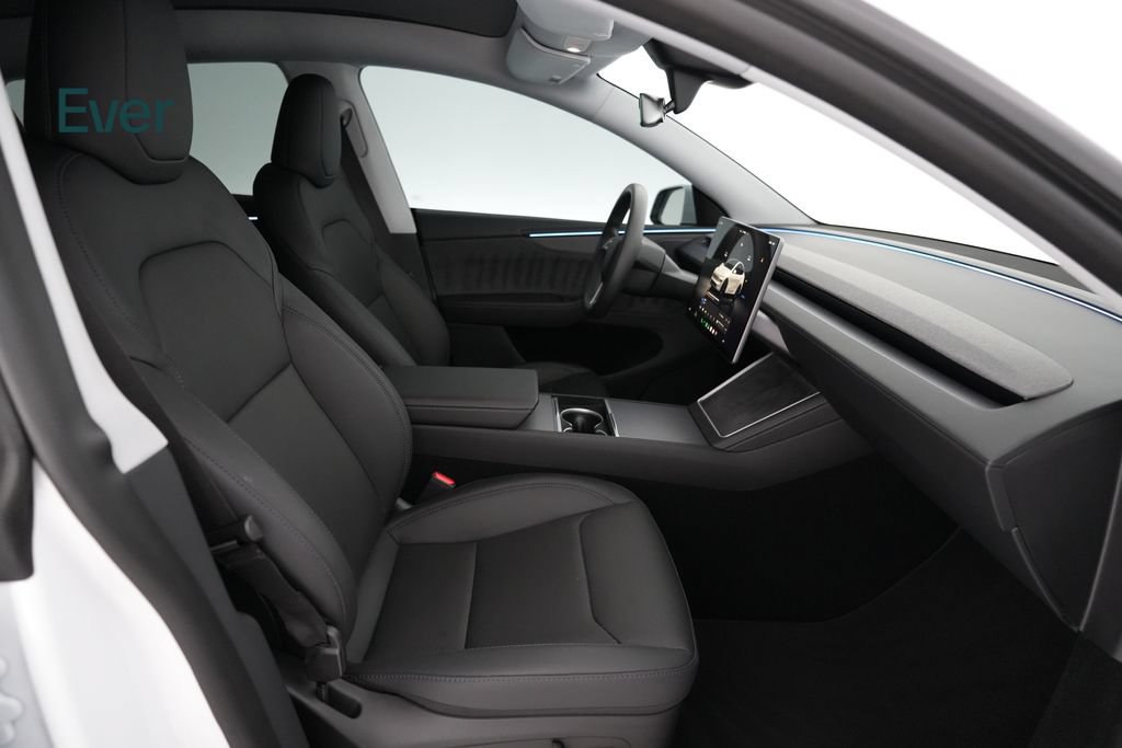 Used 2026 Tesla Model Y AWD image 21