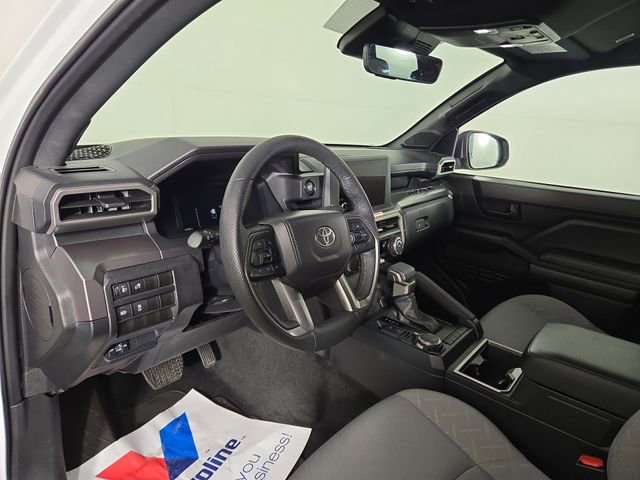 Used 2025 Toyota Tacoma SR5 AWD/4WD image 15