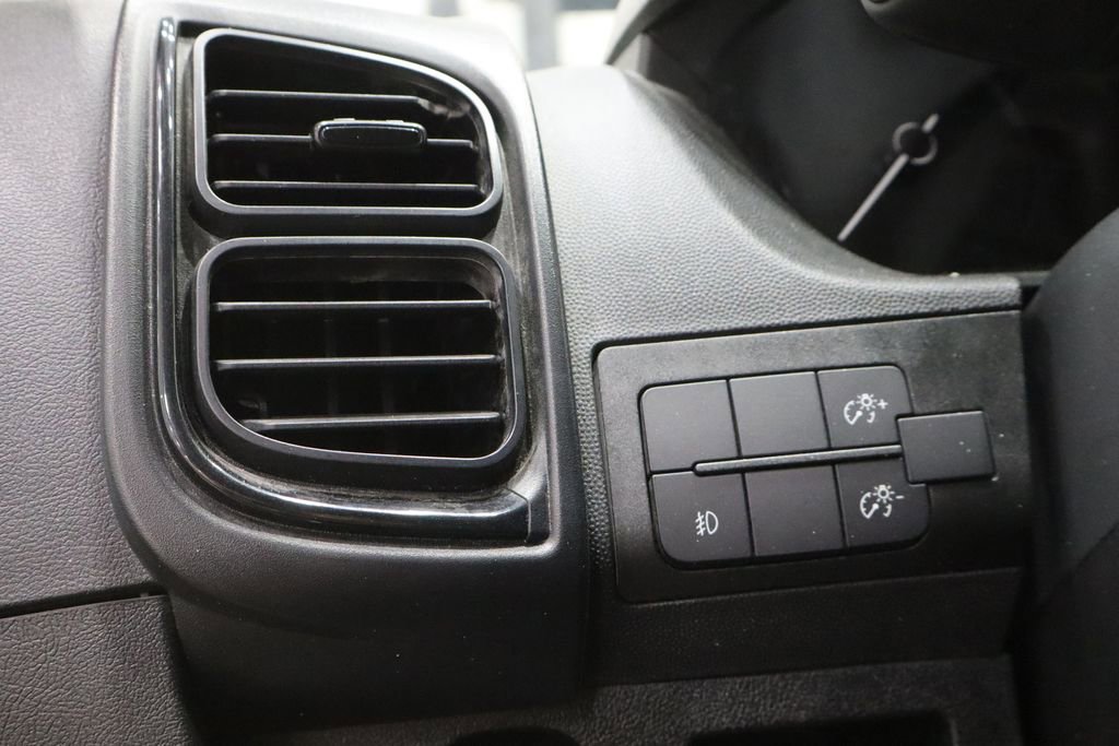 Used 2025 RAM ProMaster 2500 w/ Convenience Group FWD image 16