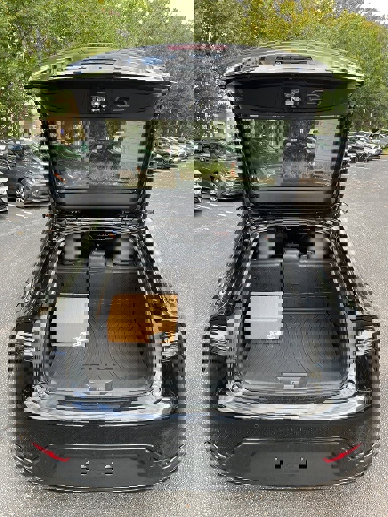 New 2026 Toyota Prius Plug-In Hybrid image 6