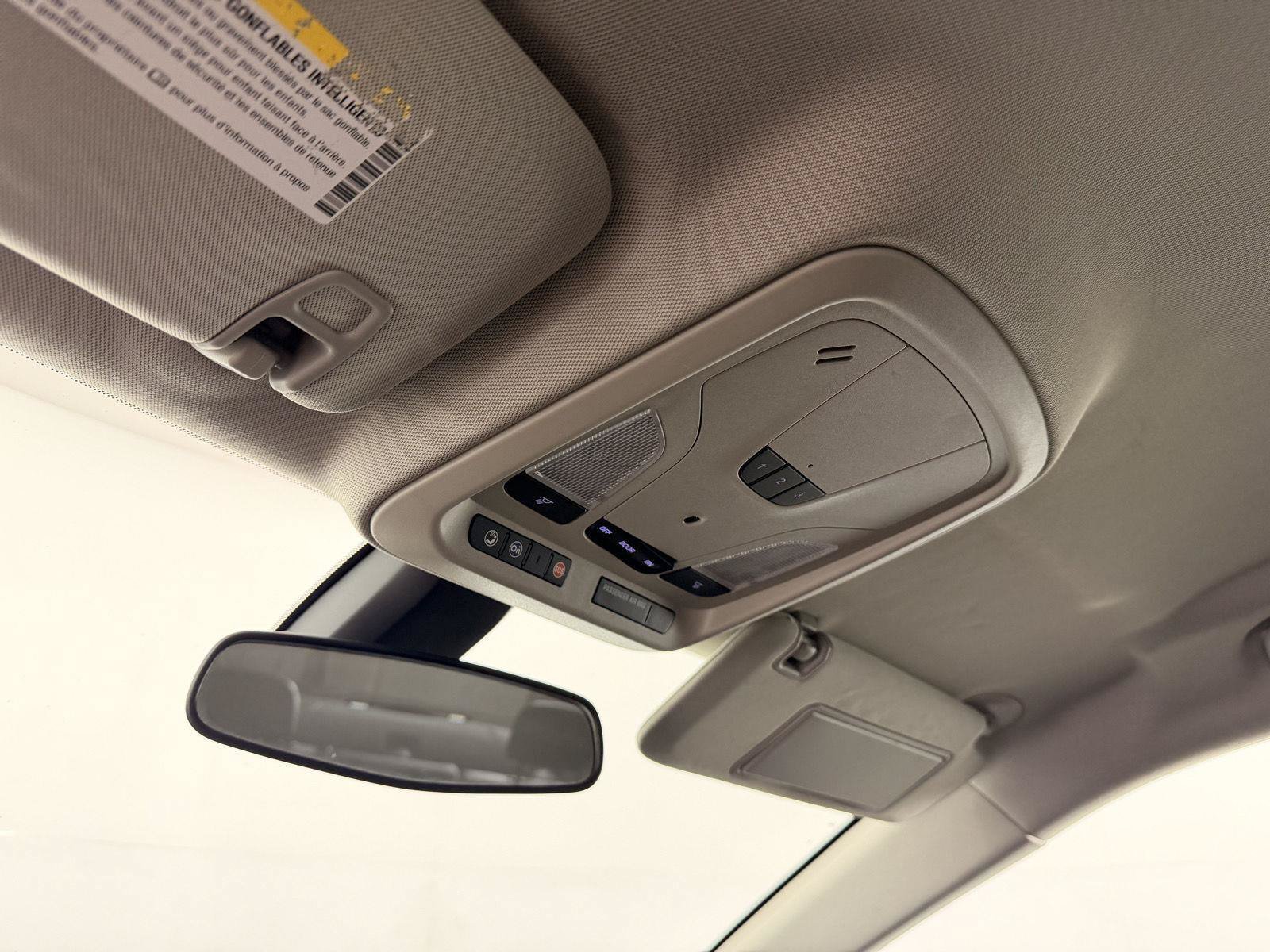 Used 2018 Chevrolet Impala Premier FWD image 42