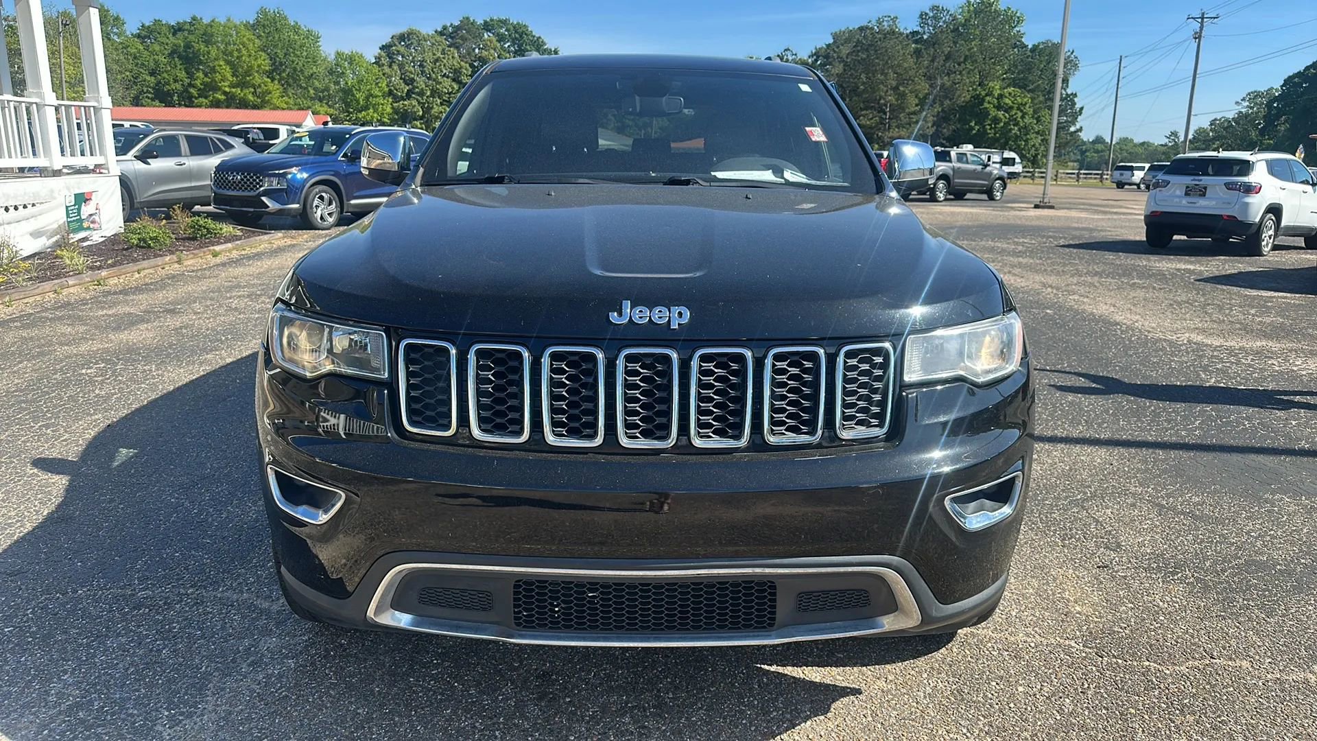 Used 2019 Jeep Grand Cherokee Limited image 2