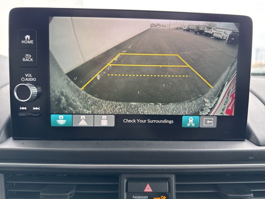 Certified 2025 Honda Pilot Touring image 20