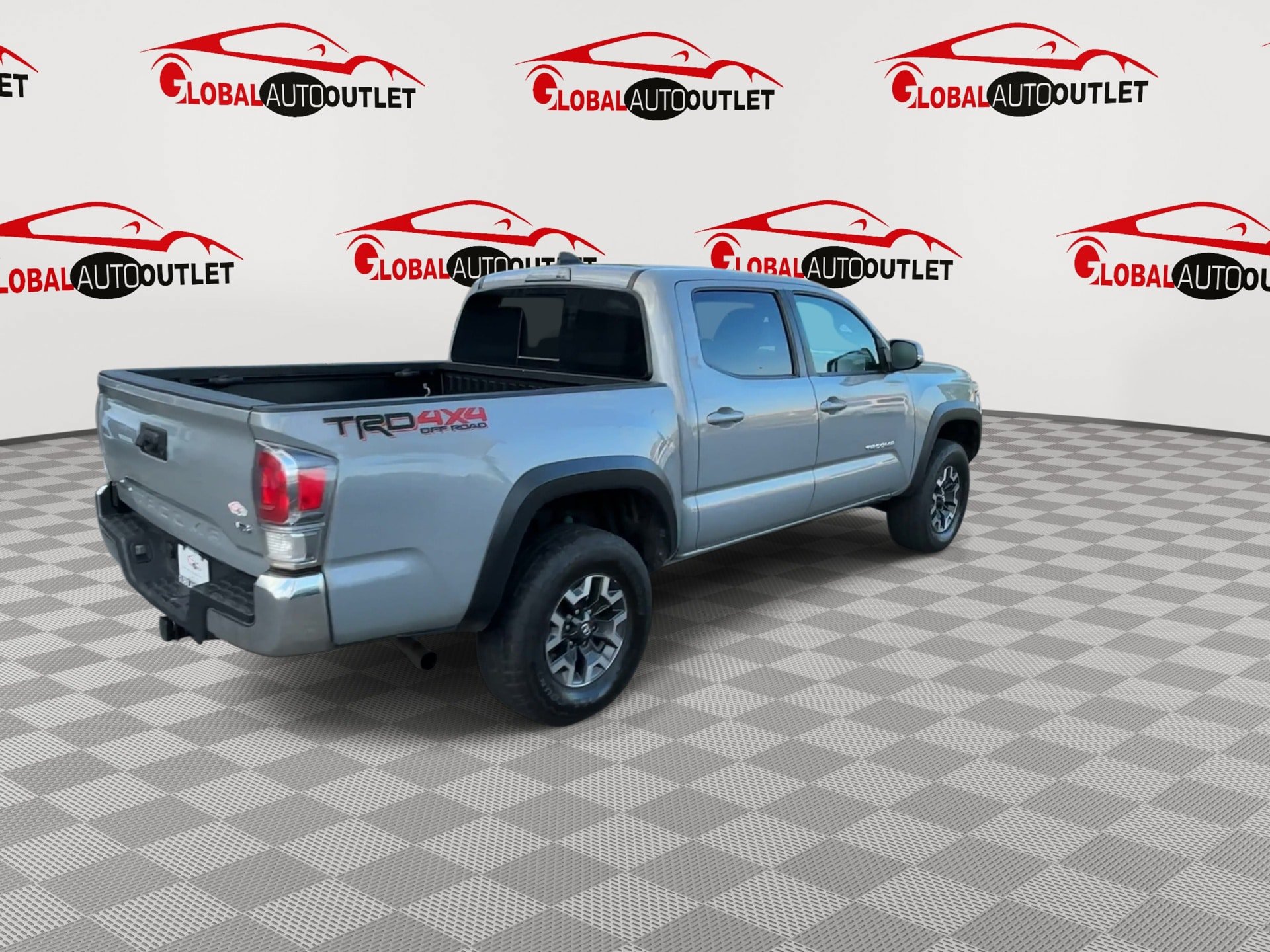 Used 2021 Toyota Tacoma TRD Off-Road AWD/4WD image 8