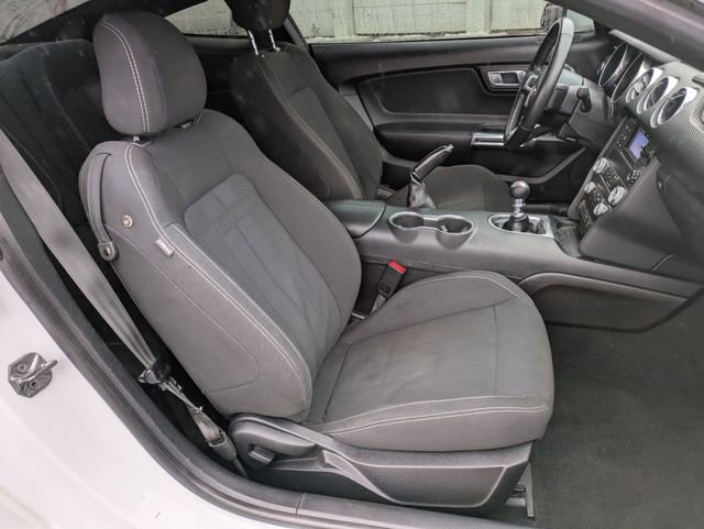 Used 2019 Ford Mustang Coupe RWD image 18