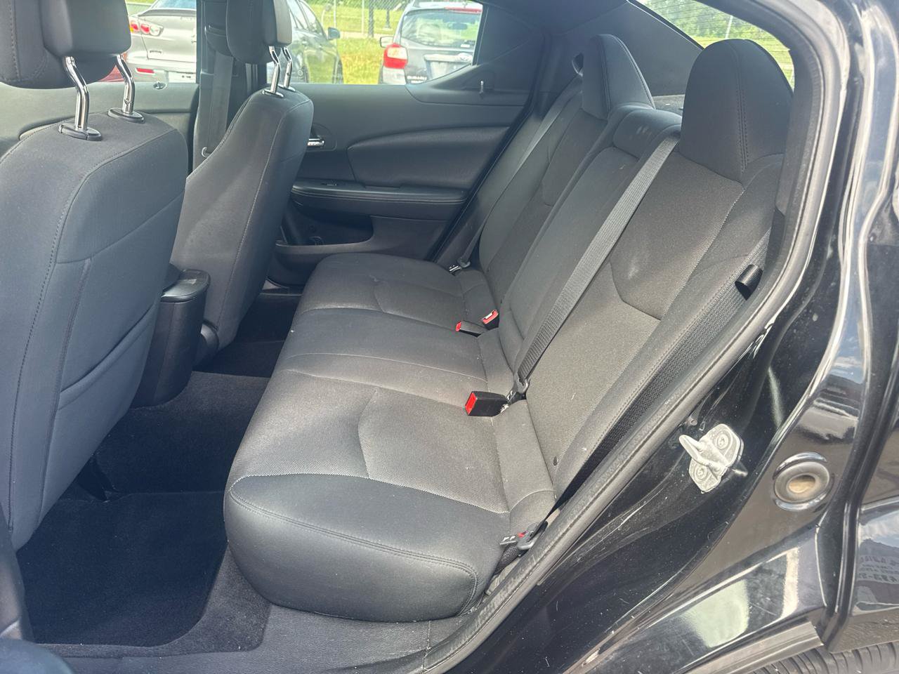 Used 2011 Dodge Avenger Mainstreet FWD image 11