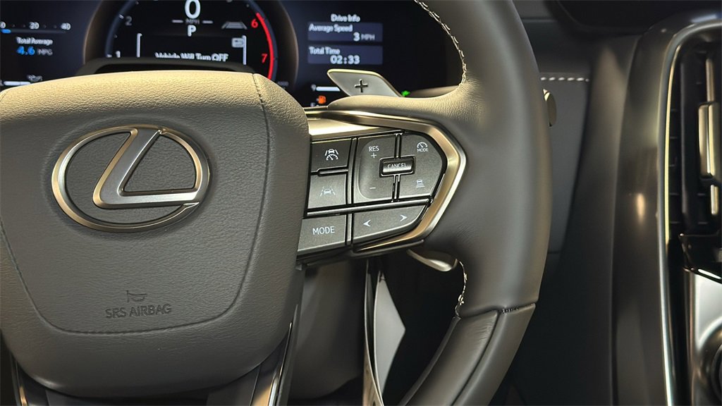 New 2025 Lexus LX 600 4WD w/ Luxury Package image 18