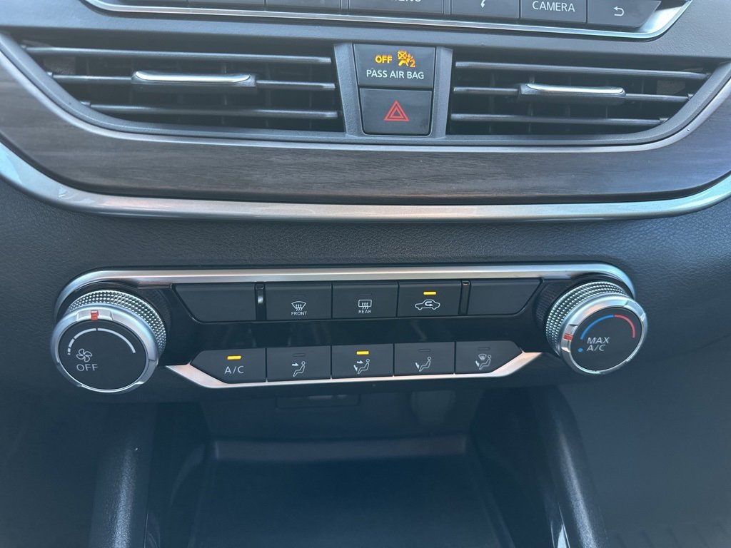 Used 2024 Nissan Altima 2.5 SV image 4