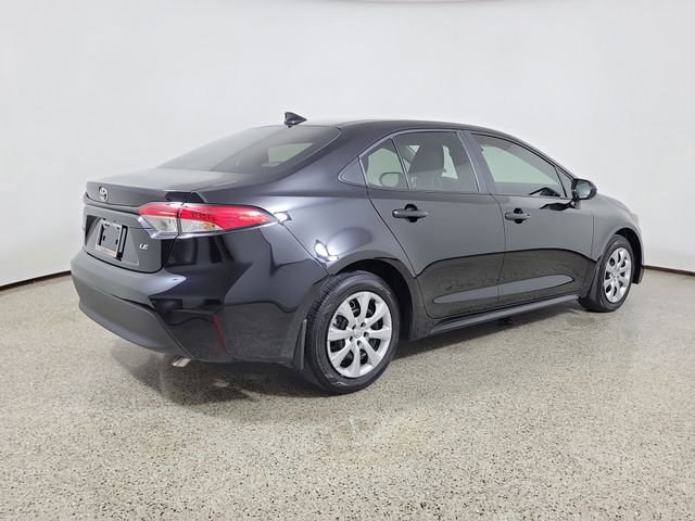 Used 2026 Toyota Corolla LE FWD image 5