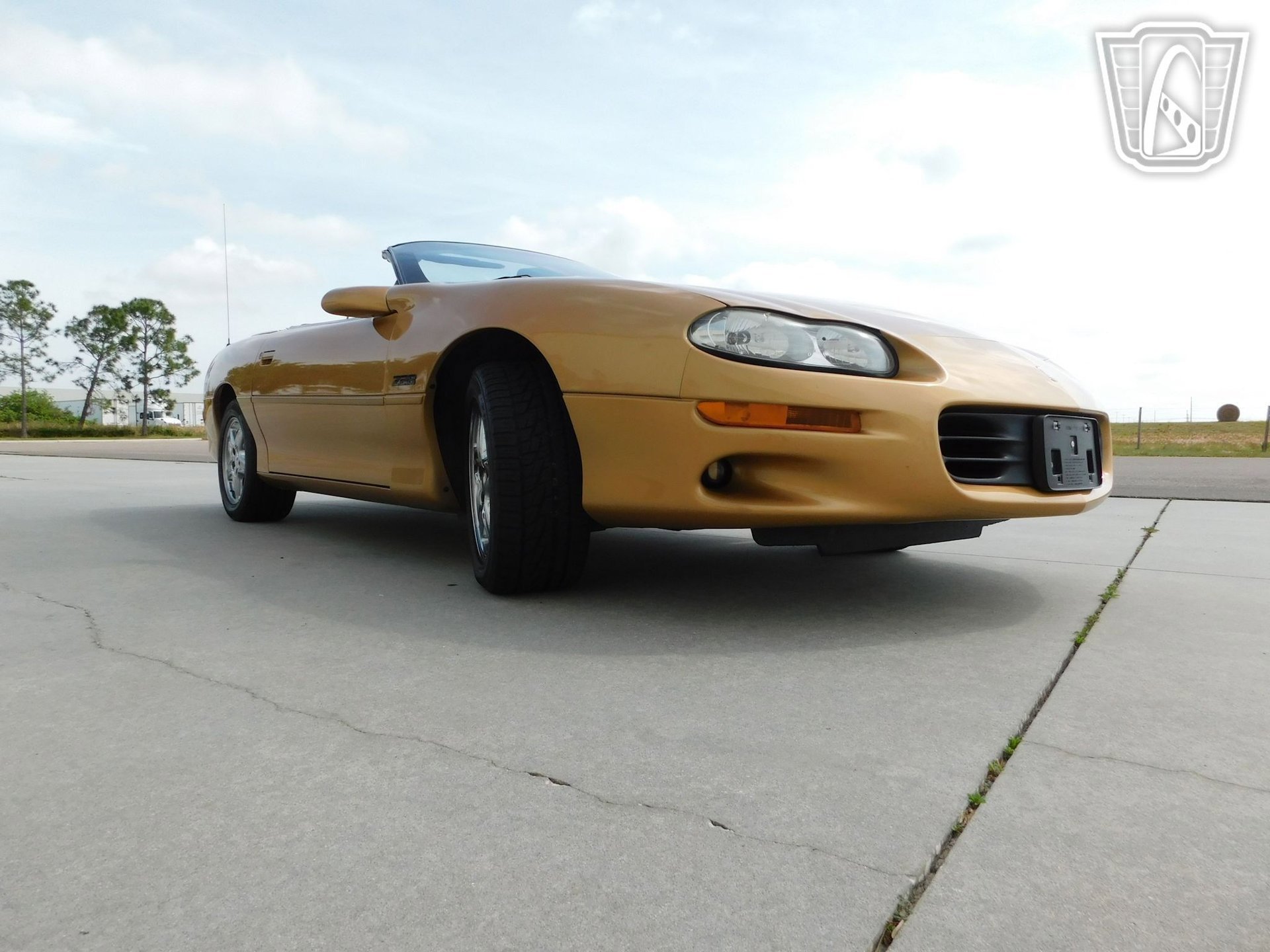 Used 1998 Chevrolet Camaro Z28 RWD image 10