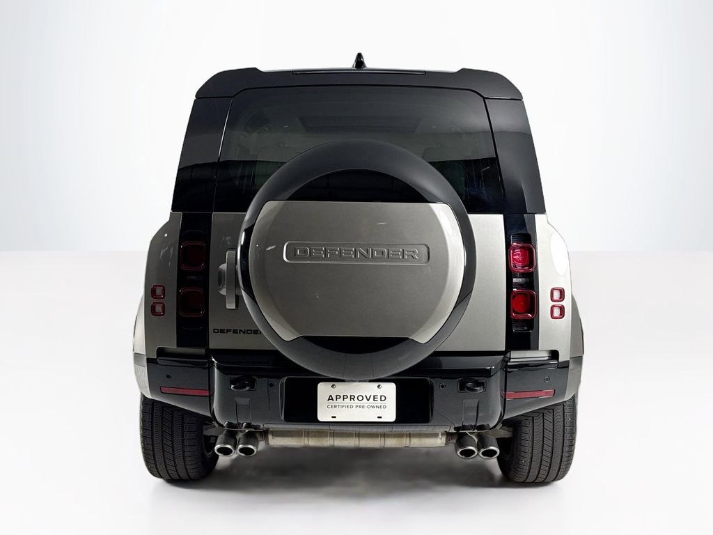 Used 2025 Land Rover Defender 110 X-Dynamic SE AWD/4WD image 4