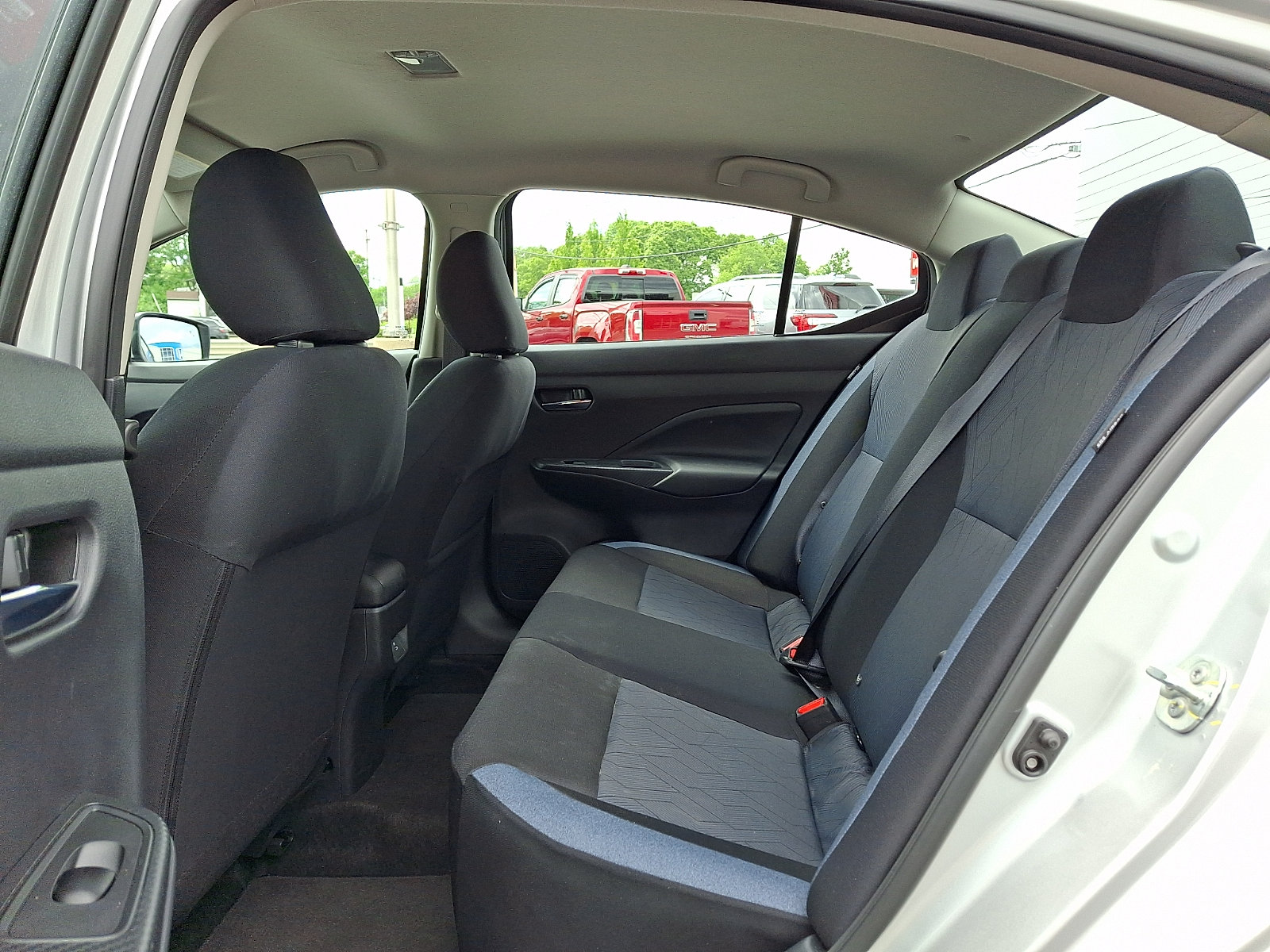 Certified 2025 Nissan Versa SV w/ Trunk Package FWD image 11