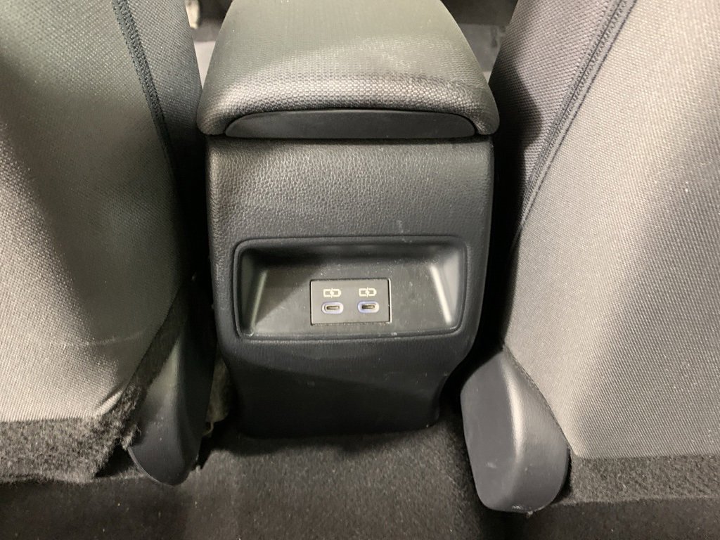 Used 2024 Toyota Corolla LE image 31