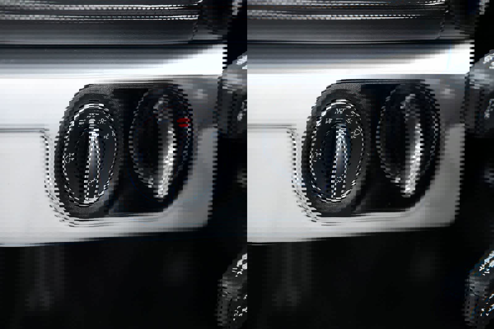 Certified 2025 Porsche 718 Boxster image 19